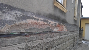 Vybrané ukázky z realizace sanace a izolace zdiva řetězovou pilou