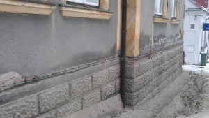 Vybrané ukázky z realizace sanace a izolace zdiva řetězovou pilou