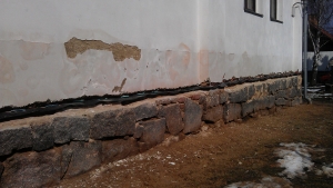 Vybrané ukázky z realizace sanace a izolace zdiva řetězovou pilou