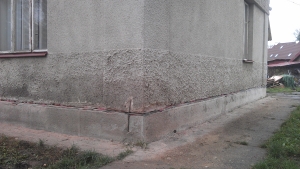 Vybrané ukázky z realizace sanace a izolace zdiva řetězovou pilou